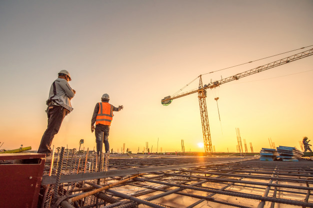 BROSETA analiza las responsabilidades jurídicas de constructores y promotores