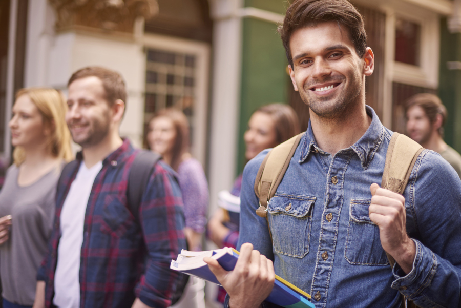 BROSETA y la UV lanzan la iniciativa “Reto de Talento y Empleo”