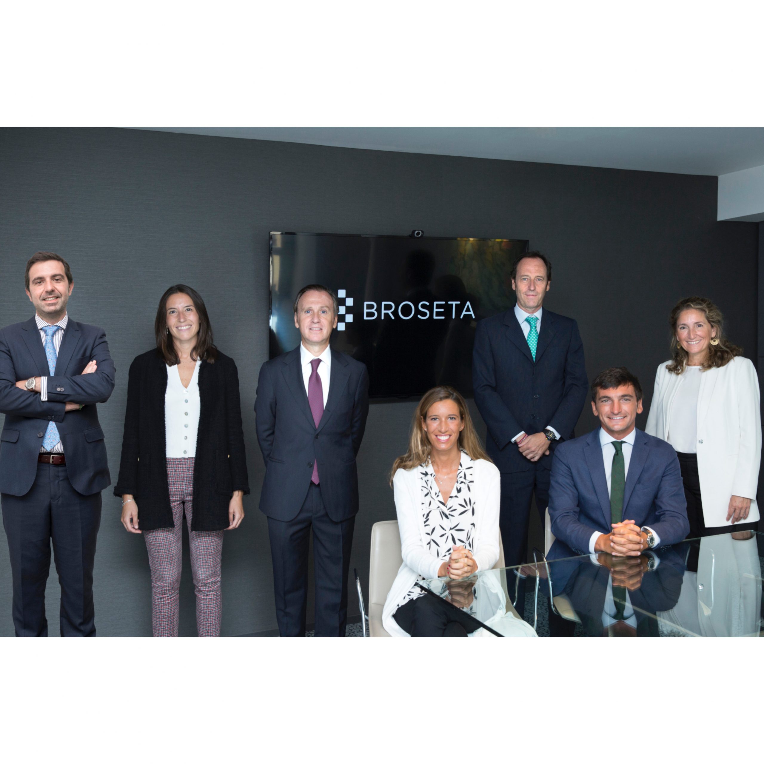 BROSETA refuerza su práctica Mercantil con la incorporación de seis profesionales