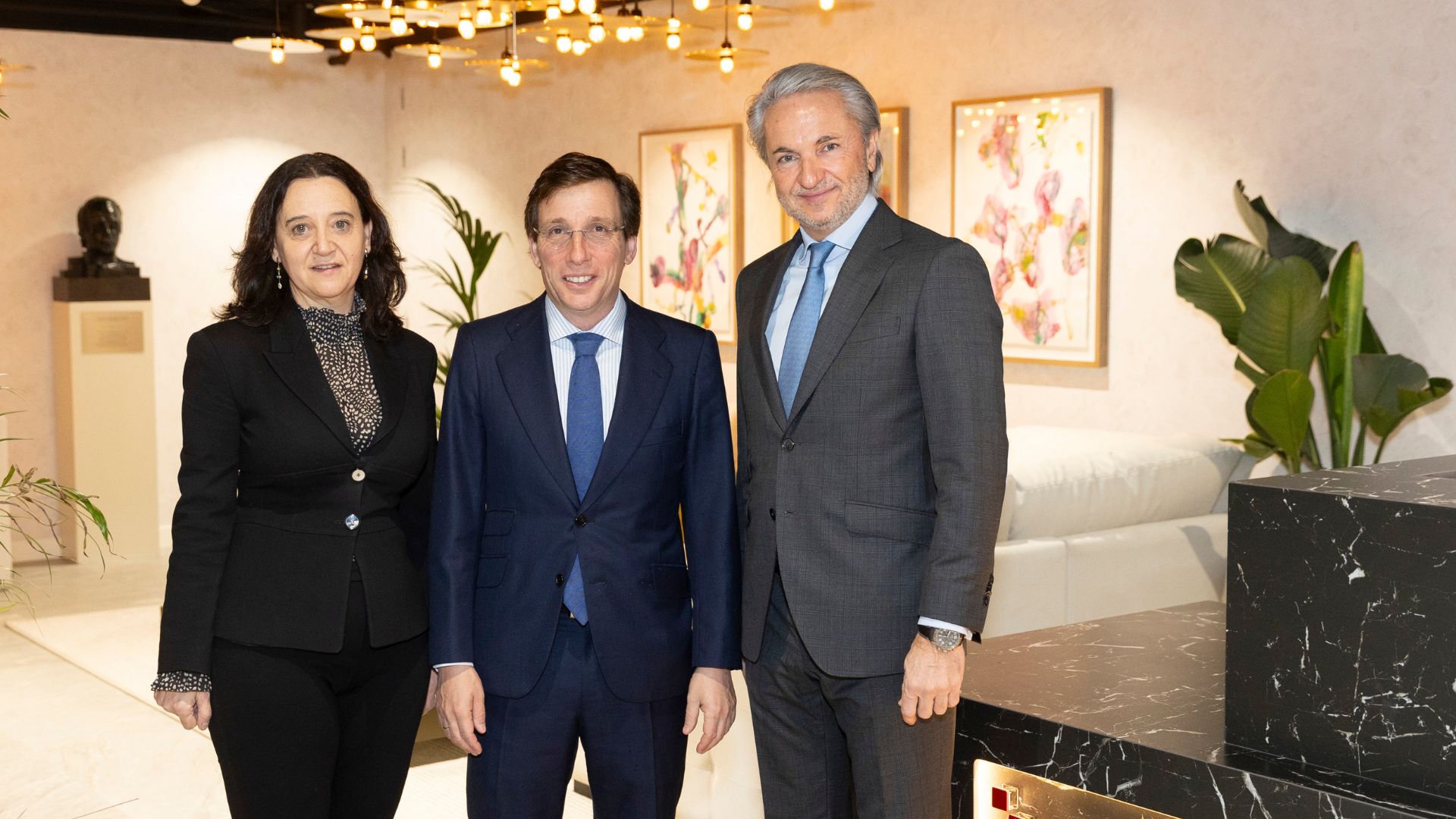 Broseta Hosts Breakfast-Discussion with José Luis Martínez-Almeida, Mayor of Madrid, at Madrid Office